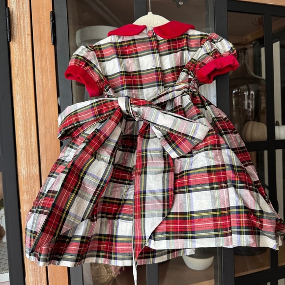 Marco & Lizzy silk plaid dress baby girl smocked puff sleeve peter pan collar - Picture 7 of 7